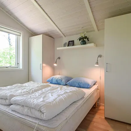 Feriehus Give With Hot Tub X *