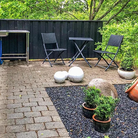 Feriehus Give With Hot Tub X