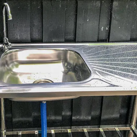 Holiday home Give With Hot Tub X Give